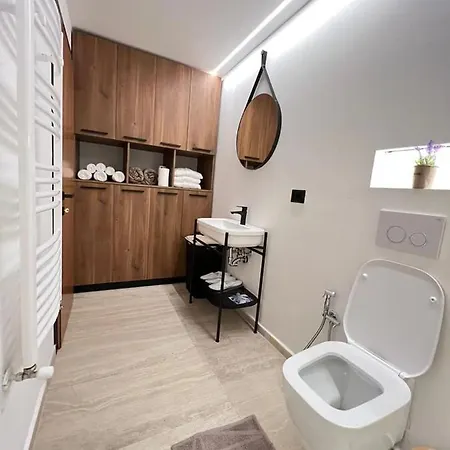 Villa Modern With Beautiful Mountain Views Boge