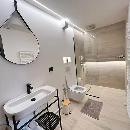 Villa Modern With Beautiful Mountain Views Boge